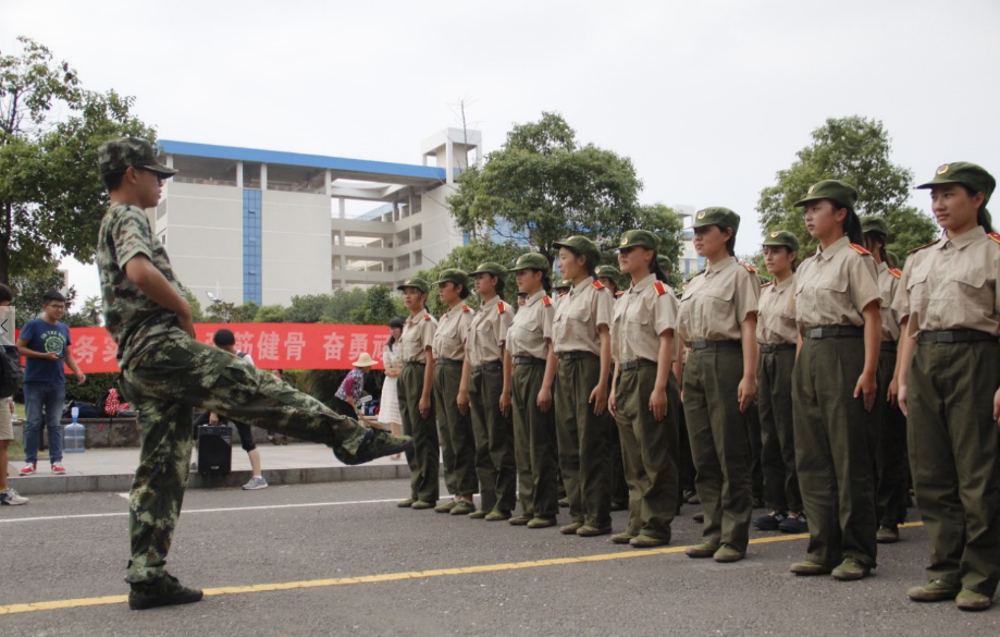 QQ截图20160925101350.png QQ截图20160925101350.png