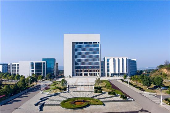 湖南理工学院。.jpg