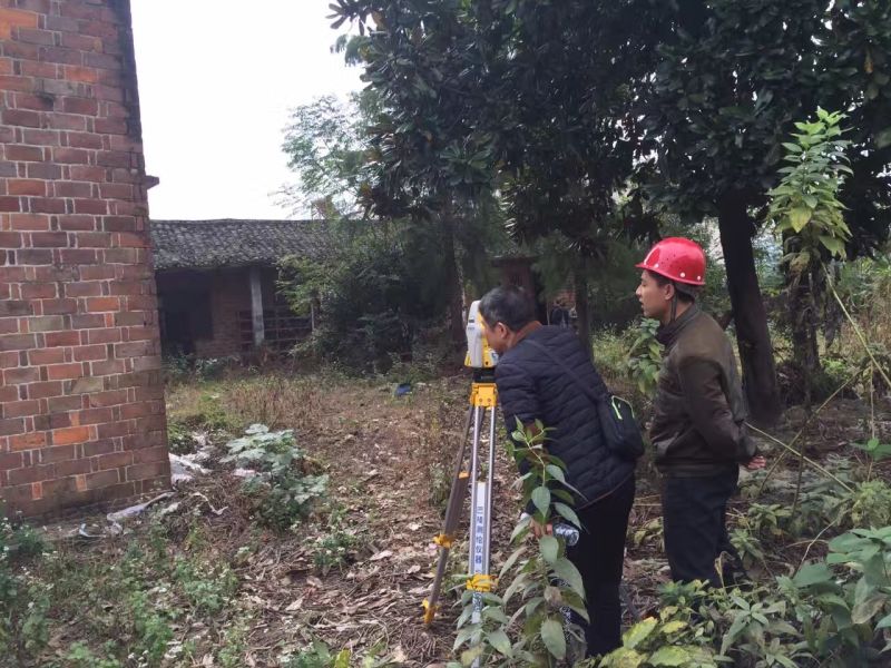 土建学院危房测量1.jpg