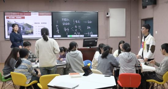 湖南理工学院开展专业课教学研讨。湖南理工学院 供图