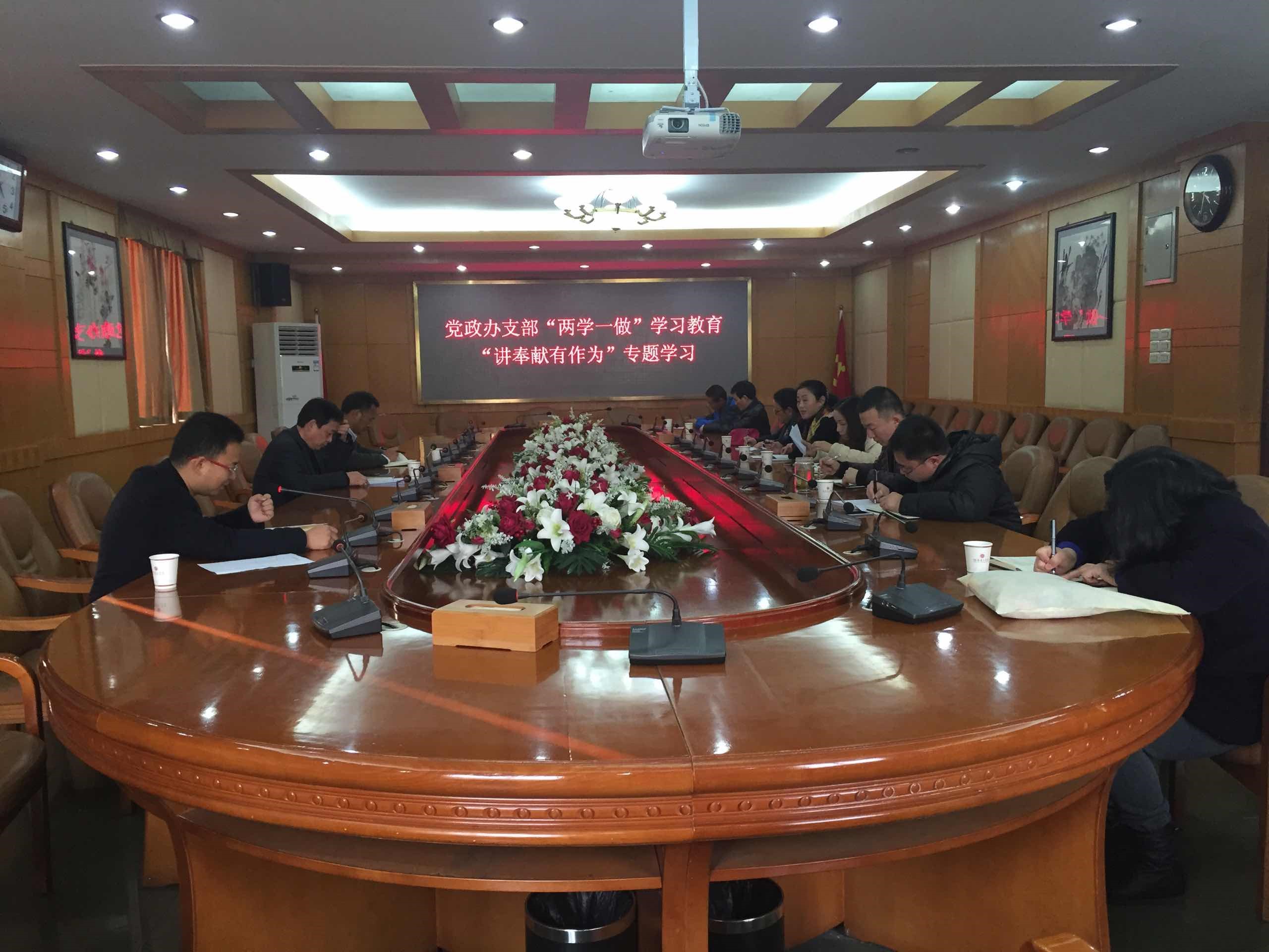 阿道夫.jpg 阿道夫.jpg