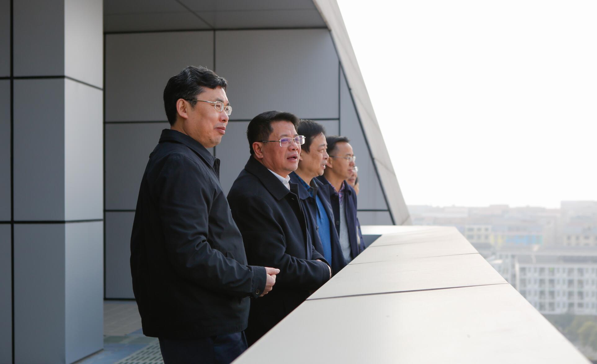 QQ图片20161212101145.jpg QQ图片20161212101145.jpg